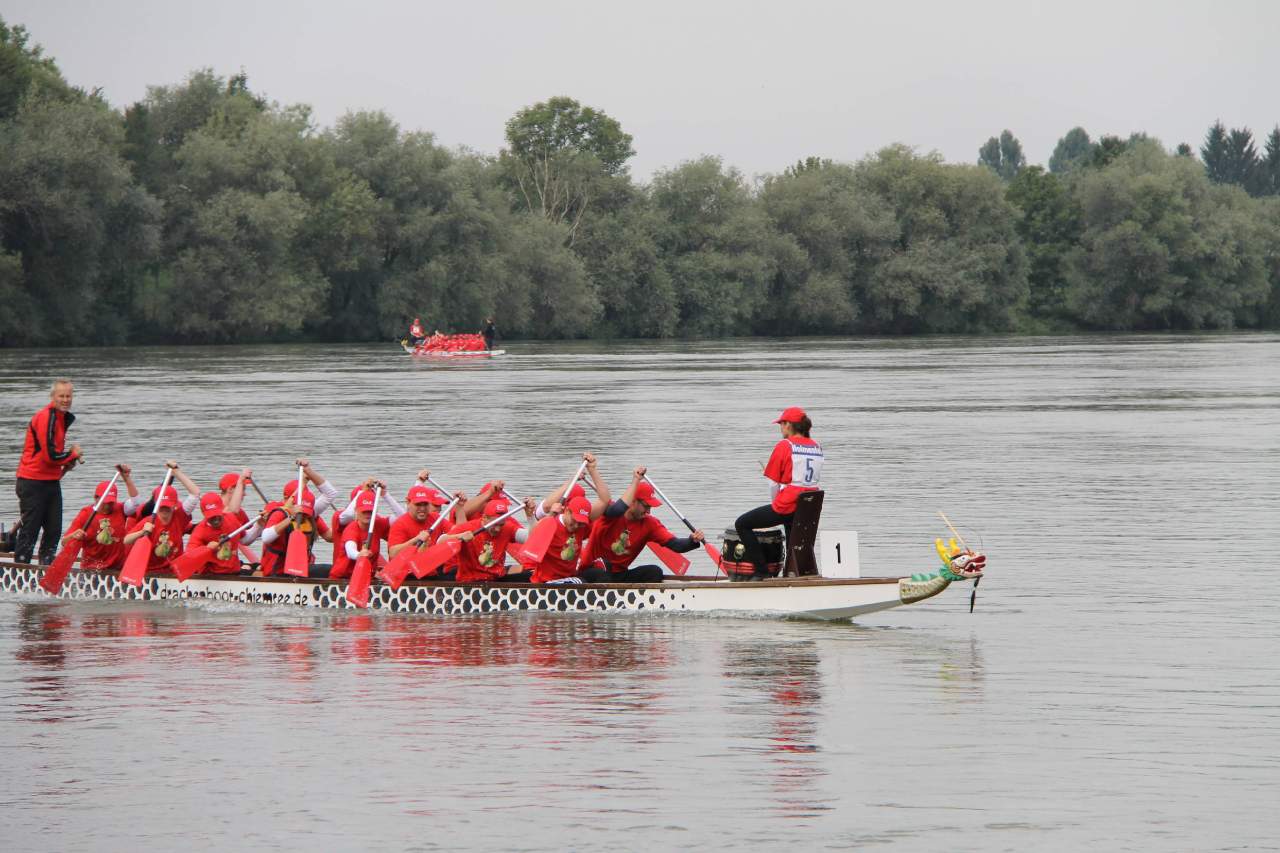 Die Sparkasse mit zwei Teams